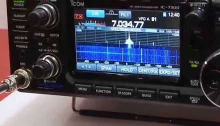 Icom IC-7300 and spectrum / waterfall on the PC